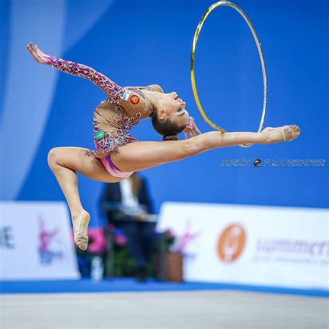 The twins, 22, were making their olympic debuts. Dina Averina Pesaro 2016 | Rhythmische sportgymnastik ...