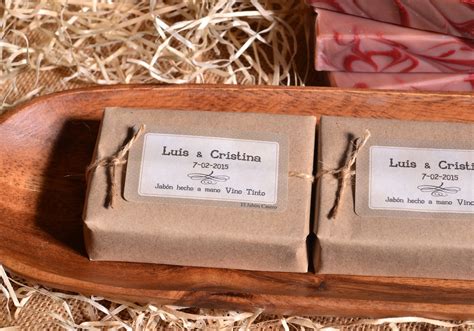 Año tras año buscamos los mejores detalles de boda para renovar nuestro. El Jabón Casero: Detalles de boda para hombres, jabones de ...