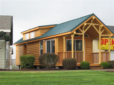 A way to better living with modular homes. The Pacific Lodge LG12351C manufactured home floor plan or ...