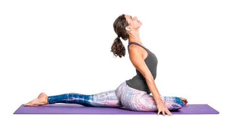 Pigeon Pose: Eka Pada Rajakapotasana | Lean leg workout ...