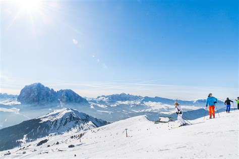 Please observe the opening dates. Val Gardena Skipiste Seceda - Wandern Südtirol bis ...