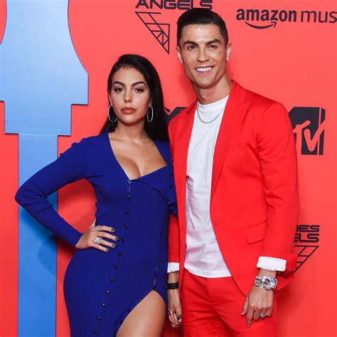 Cristiano Ronaldos Girlfriend Georgina Rodríguez Weighs In On His World Cup Snub