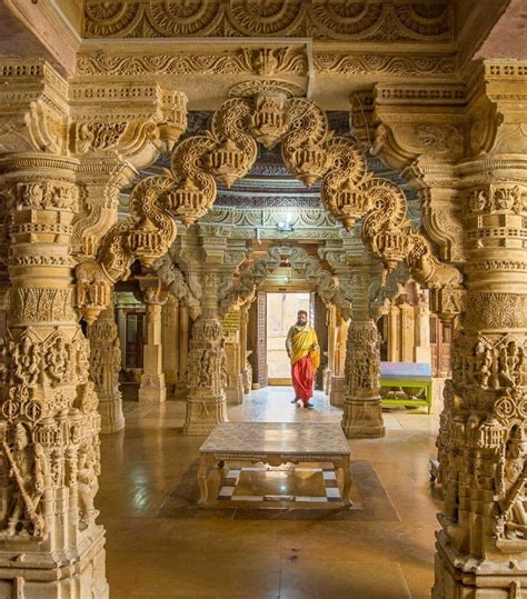 Pinterest India Architecture Ancient Indian Architecture Jain Temple