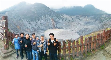Maybe you would like to learn more about one of these? 10 Tempat Wisata Di Bandung Ini Sangat Keren dan Menarik ...