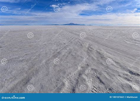 The Salar De Uyuni The Worlds Largest Salt Flats Uyuni Potosi