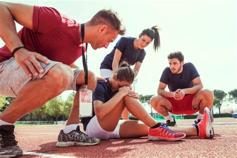 So if you are looking for shoulder arthroscopy in gurgaon or the best sports injury clinic near you, just remember, shoulderdoc. 6 Signs You Should See a Doctor for Your Sports Injury ...