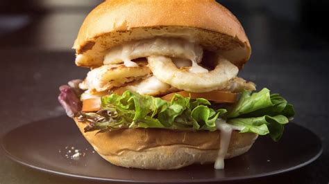 Fish And Calamari Burger Goodman Fielder Food Service Youtube