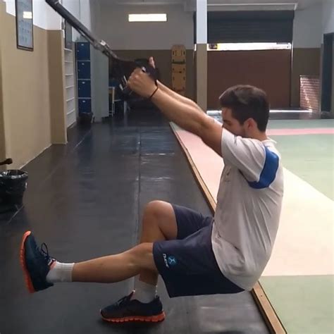 Unilateral Trx Squat By Marcos Mori Exercise How To Skimble