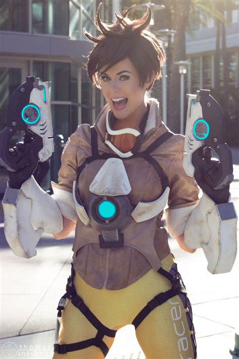 Pin By Cosplayo Com On Cosplay Games Overwatch Cosplay Tracer