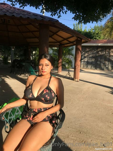 Paola Bustamante Bebaguzman Nude Onlyfans Leaks The Fappening