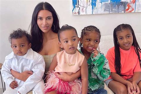 Kim Kardashians Four Kids Look Grown Up Posing Together As She Hosts
