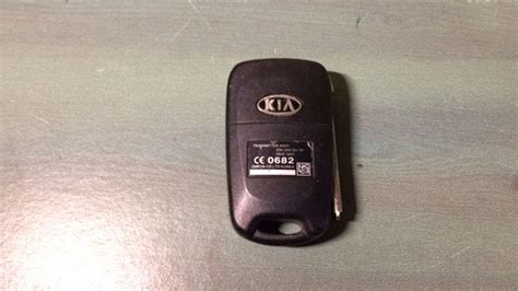 How To Change The Battery On A Kia Key Fob Youtube