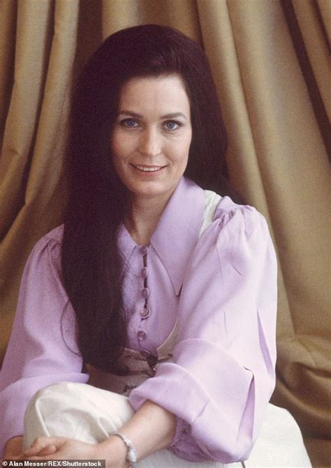 One of the leading country vocalists and songwriters of all time, lynn ruled the charts during the 1960s and 1970s, compiling more than 70 hits as a solo artist and a duet partner. Loretta Lynn declares country music as 'dead' as she denounces genre's push towards pop | Daily ...