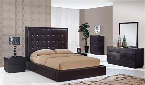 Enjoy free shipping & browse our great selection of furniture, headboards, bedding and more! Metro Bedroom in Chocolate & Wenge w/Platform Bed by Global