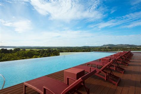 Air kolam renangnya tergolong jernih untuk kolam renang standar umum begitu juga dengan lifequardnya sangat proaktif memberikan. Kolam Renang Best Western Premier Panbil Terbuka untuk ...
