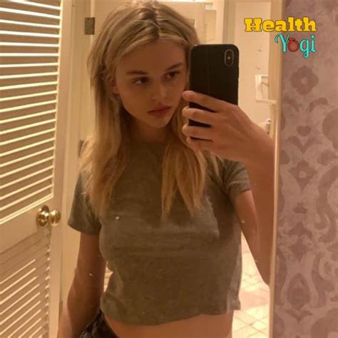 Emily Alyn Lind Workout Routine And Diet Plan 2020 Health Yogi
