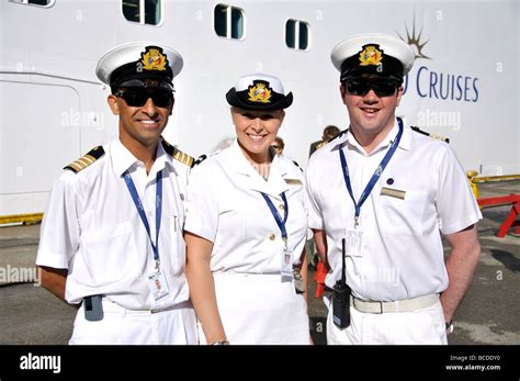 Pando Cruise Ship Crew Hi Res Stock Photography And Images Alamy