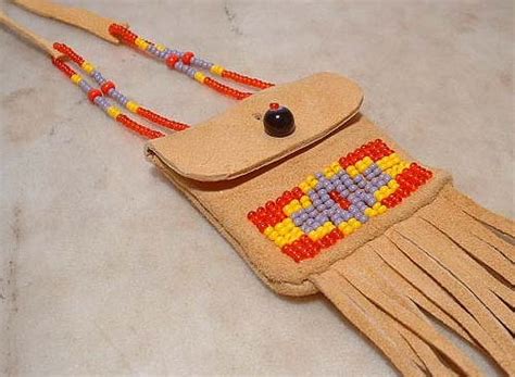 Leslie Bitsie Jr Beaded Navajo Pouch Necklace Indian Beadwork