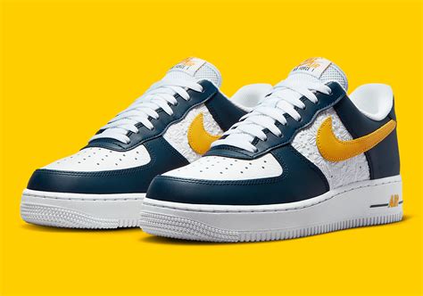 Nike Air Force 1 Low Emb Dark Tealuniversity Gold Fj4209 400