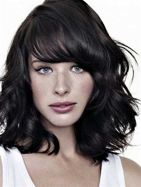 Medium hairstyles vary from geometric shapes and defined lines, and we provide hair information including face shape and hair texture to help you find the perfect. 25 Short Medium Length Haircuts