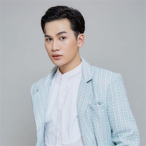 The voice season 4 winner ali hoàng dương appointed as the new host for season 6. Ali Hoàng Dương | Album hay nhất ca sĩ ali hoang duong