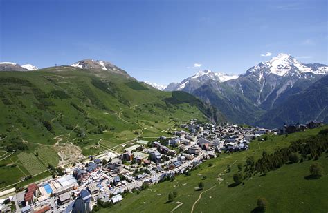 Deux Alpes Summer Holidays Summer Skiiing Peak Retreats