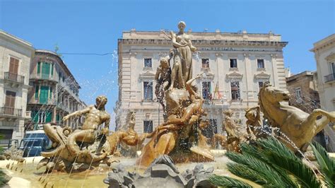 La Fontana Di Diana Siracusa Sfondi