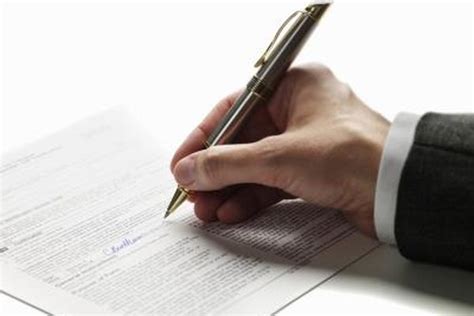 She will verify the details verbally (is the car in good working. How to Notarize a Car Title in Ohio | It Still Runs