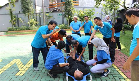 Simulasi Evakuasi Gempa Bumi Serentak Di Lingkungan Kementerian Keuangan