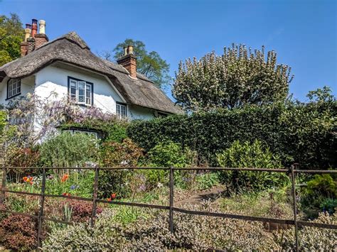 Wondering Which Are The Prettiest Villages In The New Forest For Your
