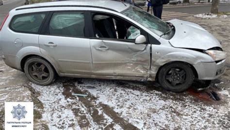 Maybe you would like to learn more about one of these? На перекрестке в Кривом Роге столкнулись ВАЗ и Ford ...