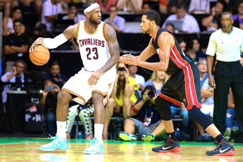 Personalize your videos, scores, and news! Cleveland Cavaliers vs. Miami Heat: Live Score and ...