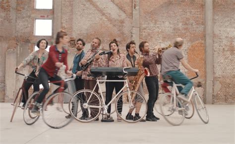 Read our expert's review about alba botanica. Le Festival d'Alba 2021 → La Bande à Tyrex