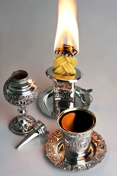 You can iterate through the elements of a set in insertion order. Best Havdalah Set Stock Photos, Pictures & Royalty-Free ...