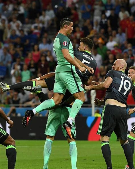 How high can cristiano ronaldo jump? CRISTIANO RONALDO on Instagram: "Highest Jumps from ...