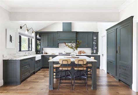 Explore modern kitchen cabinet colors, including black kitchen cabinets, shaker kitchen cabinets and other classic styles. Design Trend: Green Kitchen Cabinets