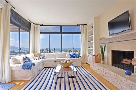Nautical interior design style and decoration ideas