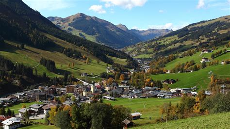 331,460 likes · 4,714 talking about this · 191,600 were here. Ihr Urlaub in Saalbach Hinterglemm | Hotel Residenz Hochalm