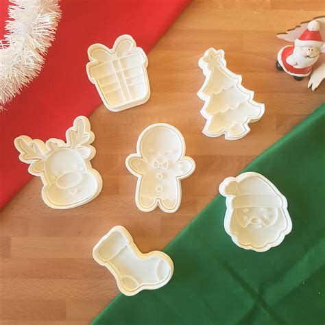 christmas cookie cutters pack of 6 christmas shapes etsy