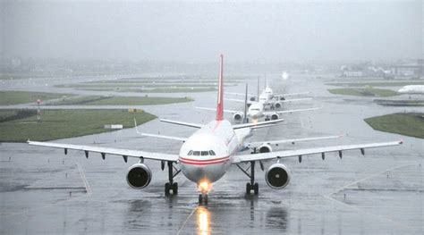 Till February 17, main runway of Mumbai international airport to be shut for 7 hours | Cities ...