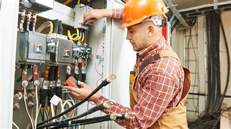 5 Common Reasons Why You Might Need An Electricians Help