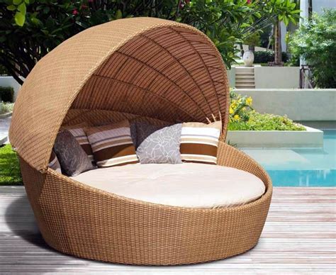 The festnight outdoor daybed allows you to relax outdoor because the canopy puts some shade in sunny day, protecting you from direct exposure to the sun. Latest canopy patio playset for 2019 | Daybed canopy ...