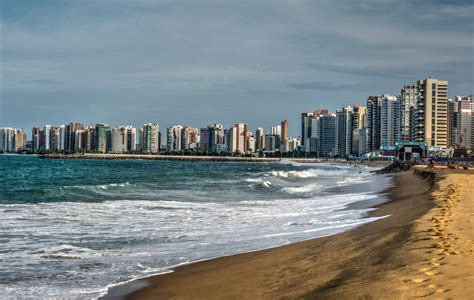 Eu sou a capital mais bonita do brasil. Praias de Fortaleza: As 13 melhores que você PRECISA conhecer