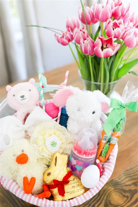 These are perfect to give for the under ones as an alternative to a chocolate egg. Cute Easter Basket Ideas + Party Favors | Ashley Brooke ...