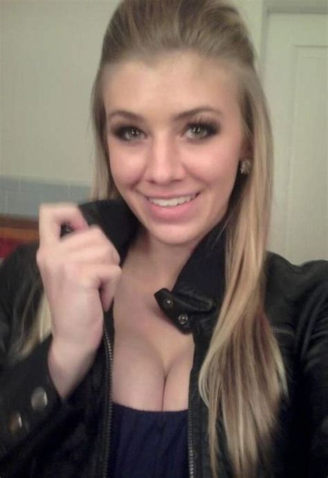 Busty Blonde In Leather Jacket Foto Porno Eporner