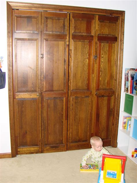 While this option comes in four different widths, the smallest is 23.5 inches, making this a good choice for tighter entryways. Baby Toolkit: Babyproofing: Hacking A Wooden Bi-Fold Door