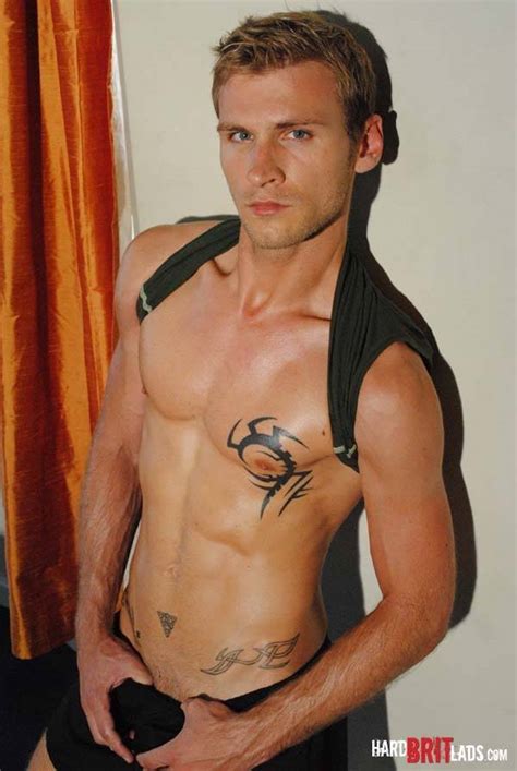 Model Of The Day Leo Helios Daily Squirt