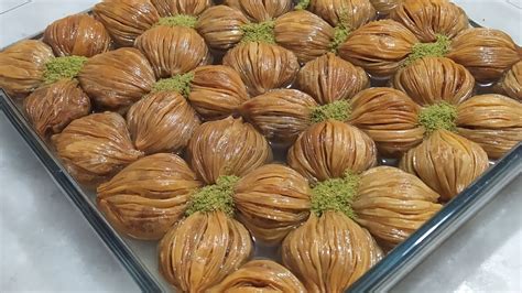 Meşhur kaymaklı midye baklavasını hiç denediniz mi midyebaklava