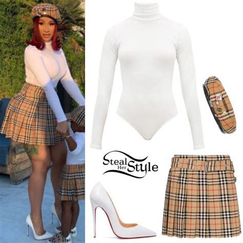 Cardi B Wears A Matching Burberry Skirt And Hat With Daughter Kulture 23 Months Daily Mail