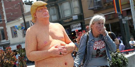 Subastan Estatua De Trump Desnudo En Más De 20000 Dólares Cnn